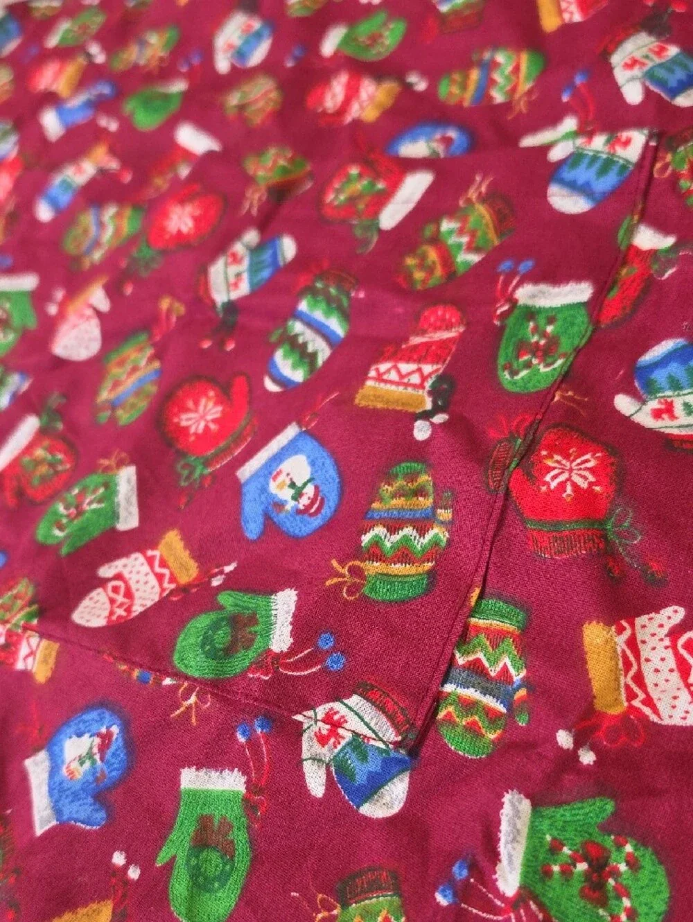N/A festive burgundy